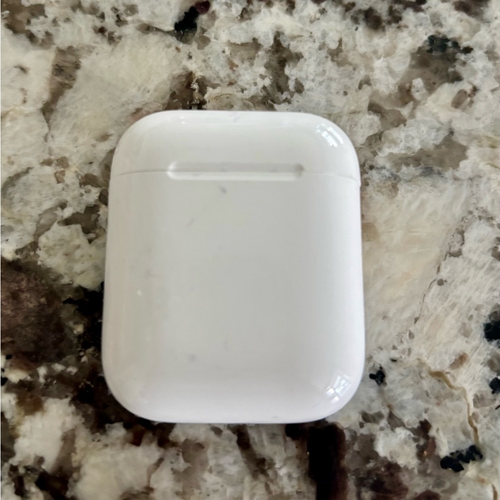 Apple White AirPods 2nd generation